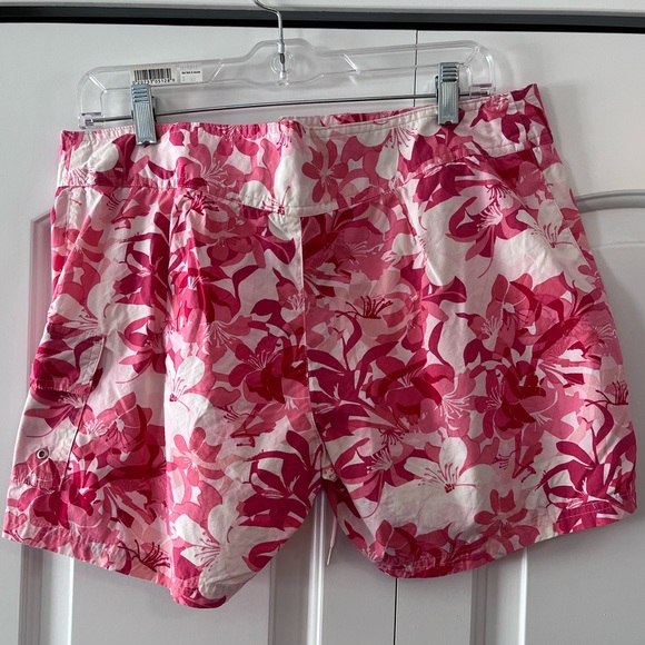 Women’s fun floral shorts - Picture 2 of 4